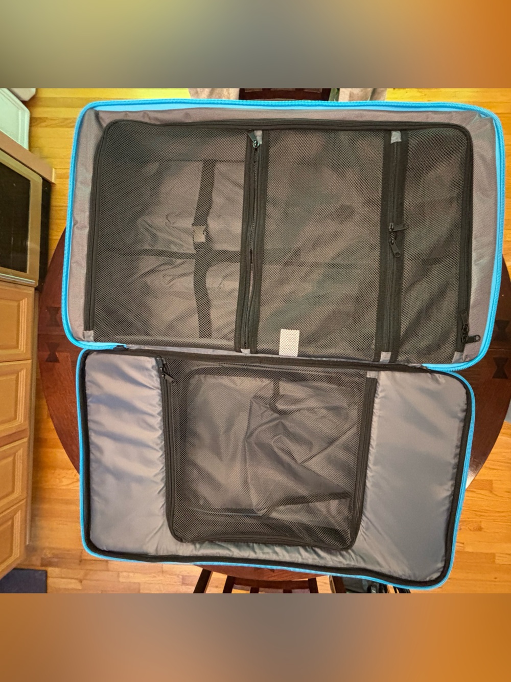 JOOLA Vision Suitcase - Picture 7 of 7
